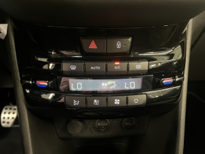 Peugeot 208 1.6 Hdi 92 Ch Feline 208 75 031km