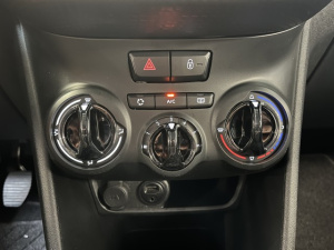 Peugeot 208 1.2 82ch Style Distrib Ok 208 49 633km