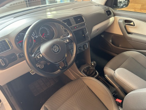 Volkswagen Polo 1.0 60 Confortline Polo 129 712km