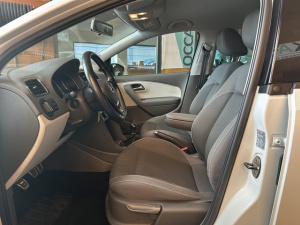Volkswagen Polo 1.0 60 Confortline Polo 129 712km