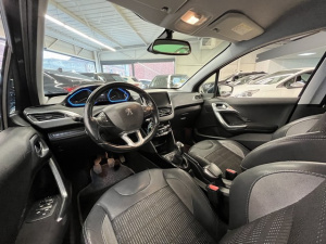Peugeot 2008 1.6 Bluehdi 100ch Allure 2008 126 434km