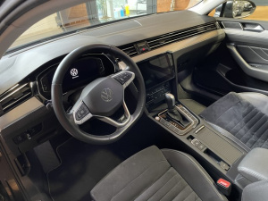 Volkswagen Passat Sw 2.0 Tdi 150 Dsg7 R-line Passat Sw 124 094km
