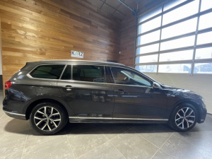 Volkswagen Passat Sw 2.0 Tdi 150 Dsg7 R-line Passat Sw 124 094km