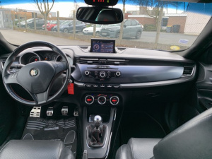 Alfa Romeo Giulietta 2.0 Jtdm 170 Exclusive-distribution Ok Giulietta 112 350km