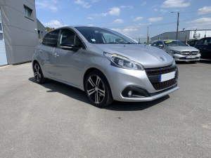 Peugeot 208 1.6 Bluehdi 100 Ch Gt Line 208 137 624km