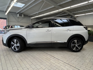 Peugeot 3008 1.5 Bluehdi 130 Eat8 Allure 3008 133 258km