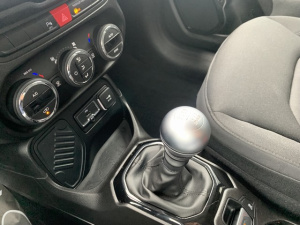 Jeep Renegade 1.6 Multijet 120 Brooklyn Edition-1 Main Renegade 111 597km