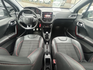 Peugeot 208 Bluehdi 100 Bvm5 Gt Line 208 133 733km