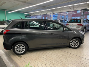 Ford Grand C-max 1.5 Tdci 120 Titanium 7pl C-max 145 611km