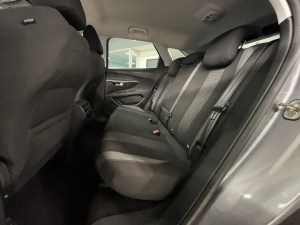 Peugeot 3008 1.6 Bluehdi 120ch Eat6 Active Business 3008 131 270km