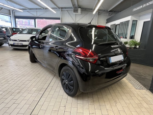Peugeot 208 Blue Hdi 100ch Active 208 135 683km