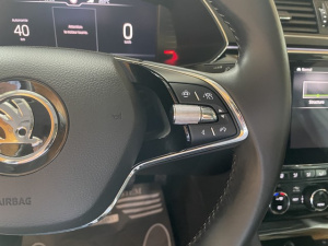 Skoda Superb Combi Laurin & Klement 1.4 Tsi Phev 218 Dsg Superb Combi 95 300km
