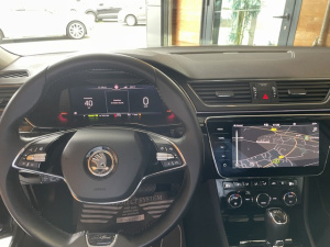 Skoda Superb Combi Laurin & Klement 1.4 Tsi Phev 218 Dsg Superb Combi 95 300km