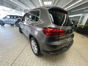 Volkswagen Tiguan 2.0 Tdi 110 Ch Sportline Historique Complet Tiguan 114 229km