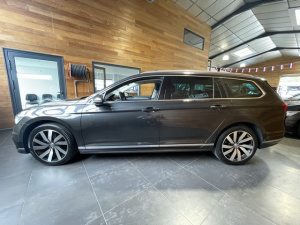 Volkswagen Passat Sw 2.0 Tdi 150 Dsg7 R-line Passat Sw 53 205km