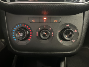Fiat Punto 1.2 69ch Young Punto 118 481km