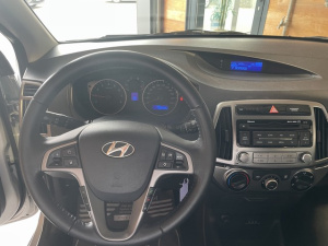 Hyundai I20 1.2 85ch Pack Go Brasil I20 80 414km