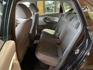 Volkswagen Polo 1.2 Tsi 90 Confortline Polo 100 333km