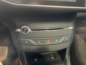 Peugeot 308 1.5 Bluehdi 130ch S&s Allure 308 64 825km