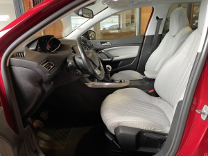 Peugeot 308 1.5 Bluehdi 130ch S&s Allure 308 64 825km