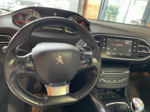 Peugeot 308 1.5 Bluehdi 130ch S&s Allure 308 64 825km