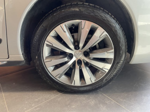 Peugeot 3008 1.6 Bluehdi 120 Allure 3008 113 213km