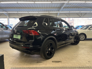 Volkswagen Tiguan Black R-line 2.0 Tdi 150 Ch Dsg7 Tiguan 115 300km