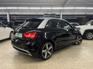 Audi A1 Sportback 1.6 Tdi 90ch Pack S-line - 1ere Main A1 Sportback 92 209km