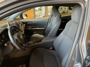 Toyota C-hr Hybrid 122h Distinctive C-hr 69 055km