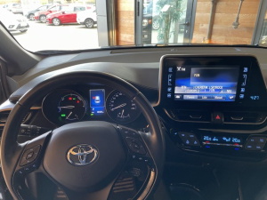 Toyota C-hr Hybrid 122h Distinctive C-hr 69 055km