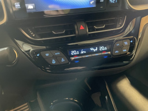 Toyota C-hr Hybrid 122h Distinctive C-hr 69 055km