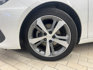Peugeot 308 Sw 1.5 Blue Hdi 130 Ch Allure 308 55 192km