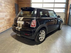 Mini Mini 143 Ch Cooper Sd Pack Red Hot Mini 140 154km