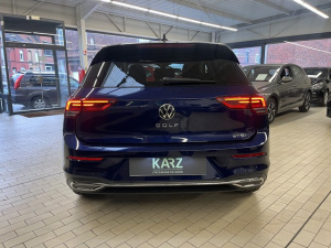 Volkswagen Golf 8 1.0 E-tsi 110ch Dsg7 Active Golf 13 985km