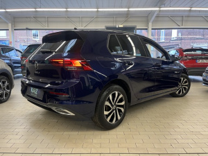 Volkswagen Golf 8 1.0 E-tsi 110ch Dsg7 Active Golf 13 985km