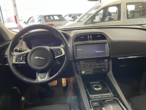 Jaguar F-pace 2.0t 250ch R-sport Awd Bva8 F-pace 61 545km