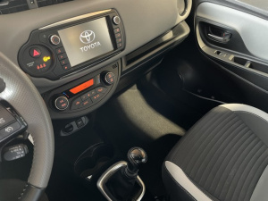 Toyota Yaris 2016 100 Vvt-i Technoline Yaris 138 000km