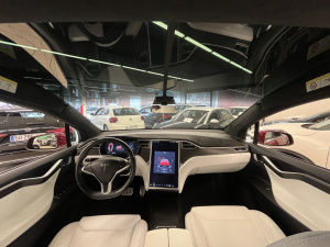 Tesla X P90d 471ch Performance 5 Places X 103 272km