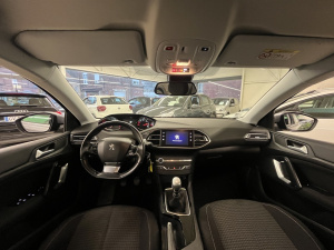 Peugeot 308 1.5 Hdi 130ch Active 308 58 135km