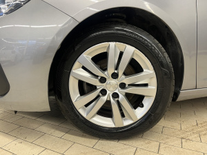 Peugeot 308 1.5 Hdi 130ch Active 308 58 135km