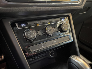 Volkswagen Touran 1.6 Tdi 115 Dsg7 7pl Connect + Distrib Ok Touran 123 519km