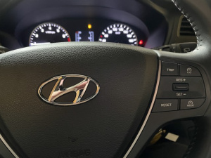 Hyundai I20 1.2 84 Edition Navy I20 76 450km
