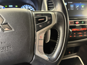 Mitsubishi Outlander Phev 2.4l 224ch Twin Motor 4wd Business Outlander 38 454km