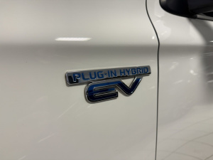 Mitsubishi Outlander Phev 2.4l 224ch Twin Motor 4wd Business Outlander 38 454km