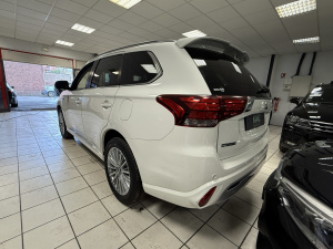 Mitsubishi Outlander Phev 2.4l 224ch Twin Motor 4wd Business Outlander 38 454km