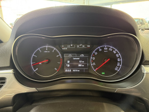 Opel Corsa 1.4 Turbo 100ch Innovation Corsa 80 210km