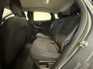 Volvo V40 D2 120ch Kinetic V40 89 658km