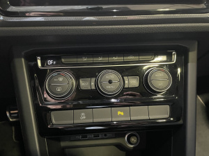 Volkswagen Touran Connect 2.0 Tdi 150ch+ Toit Pano-1ere Main Touran 105 631km
