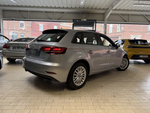 Audi A3 Sportback 1.0 Tfsi 115ch Business A3 Sportback 89 068km