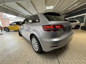 Audi A3 Sportback 1.0 Tfsi 115ch Business A3 Sportback 89 068km